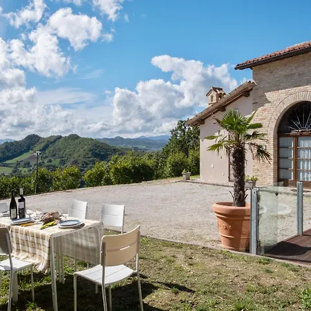 Authentic Marche Hideaway Ferienhaus SantʼAngelo in Vado